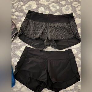 Lululemon Speed Up Low Rise Lined Shorts 2.5”